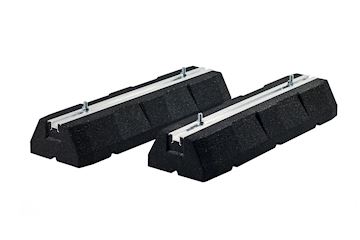 FF 250 Rubber balk LOW 250x130x50 incl. M10 boutenset pr/2st